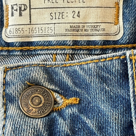 Free People Wild Rose Denim Skirt Women 24 Floral Embroidered Studded Distressed - Picture 5 of 8